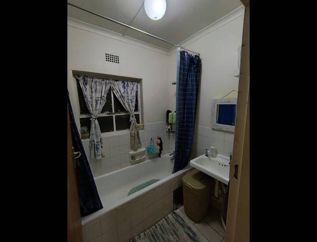 2 BEDROOM PROPERTY TO RENT IN SASOLBURG
